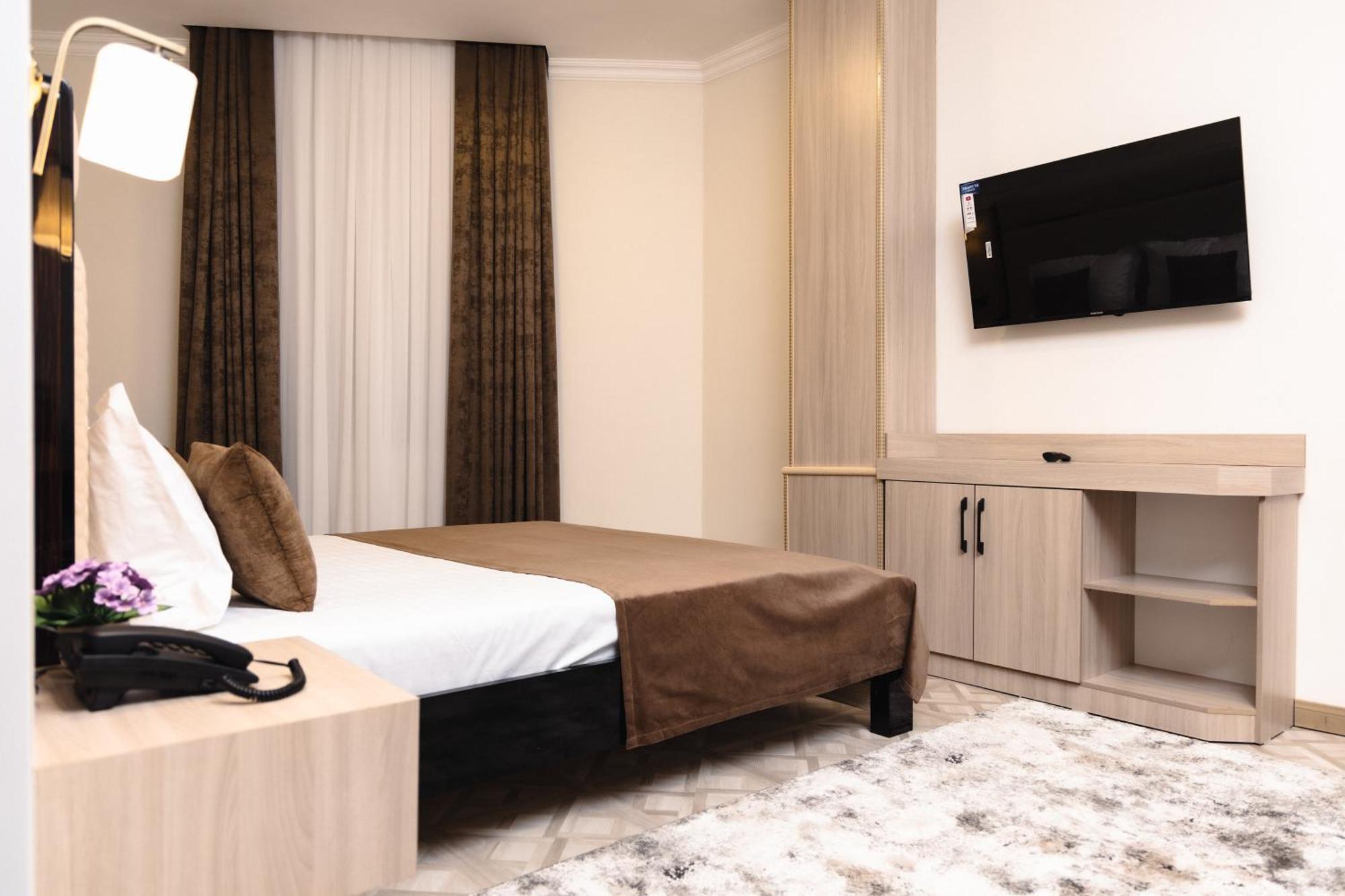 Art Royal Hotel Tashkent Exterior photo